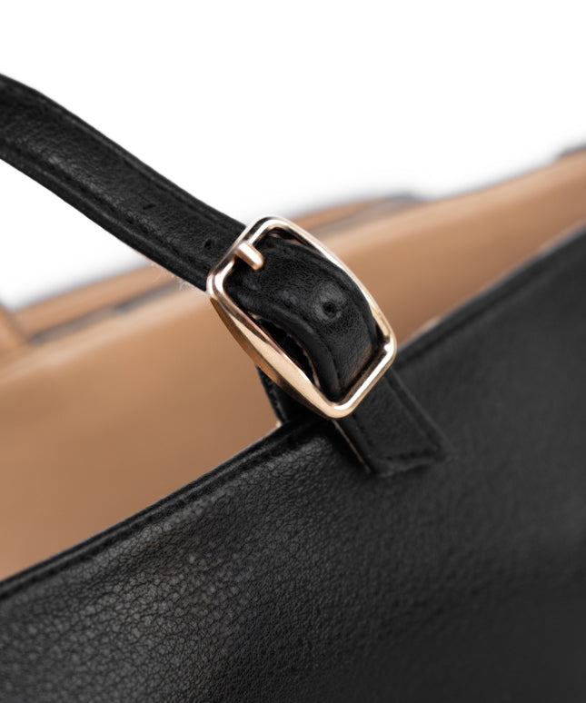 Elegance in Gold  - Black