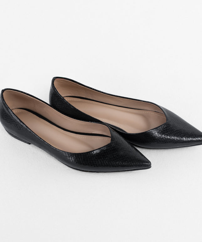 Textured Pointed Ballet Flats - Black