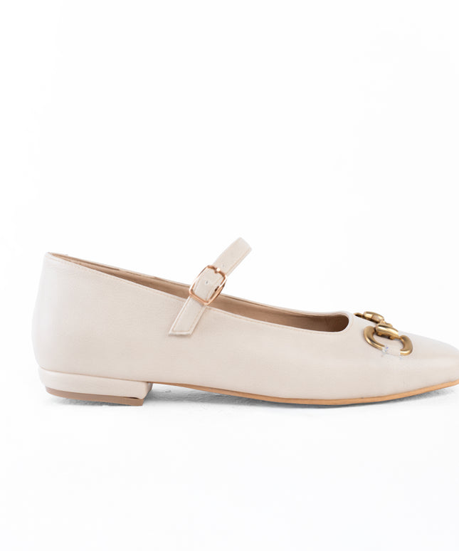 Elegance in Gold  - Beige