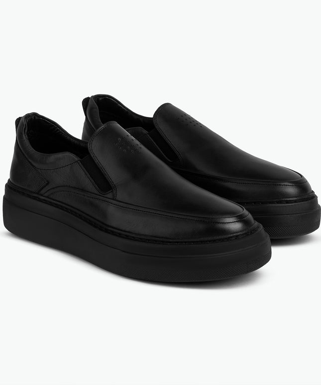 Apron-Front Derby - Black