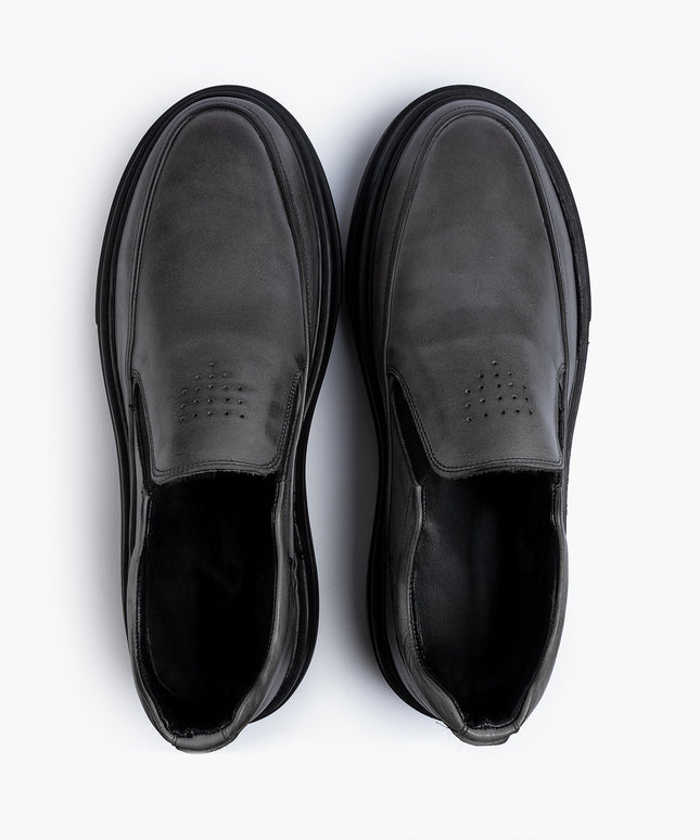 Apron-Front Derby - Gray